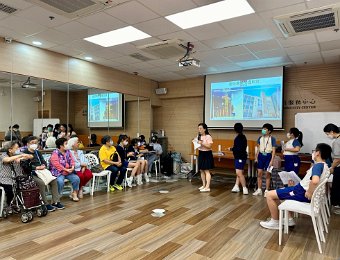 探訪老人中心